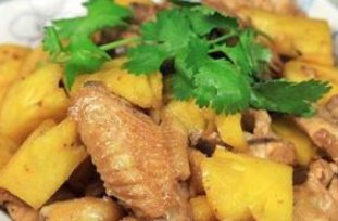43 Poulet sauté aux ananas