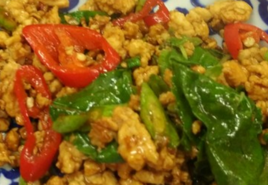 T7 Poulet sauté à la thaï