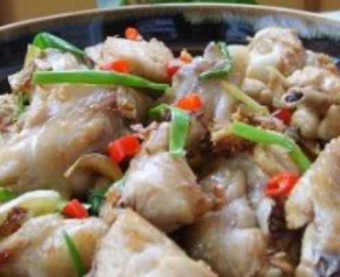 50 Poulet au gingembre et à la ciboulette