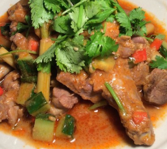 T8 Canard sauté à la thaï