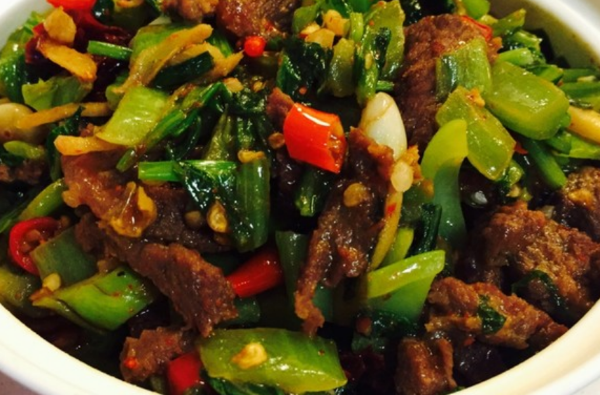 38 Boeuf sauté aux chop suey