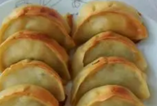 V4 Raviolis pékinois grillés à la poêlle