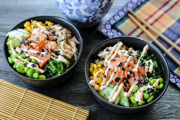 PK1. Poke bowl saumon