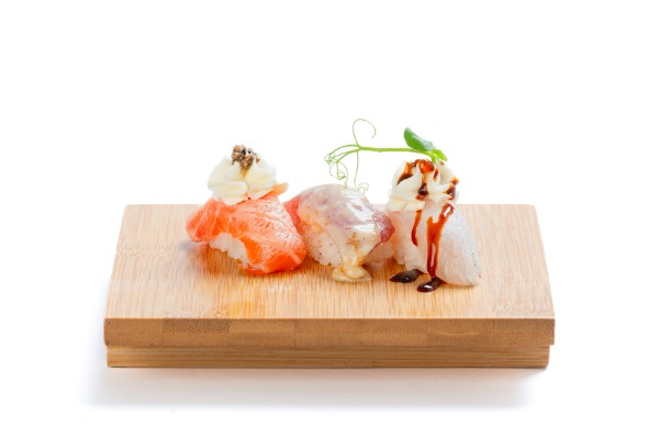 136. Nigiri scottato mix 3pz (1.4.6.7)