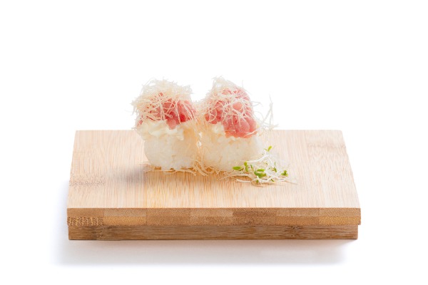 152. Tamarozushi tuna 2pz (1.4.7)