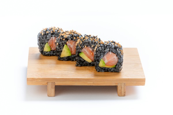 405. Black salmon roll 4pz (4.11)