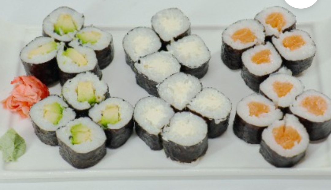 Menu C -8maki saumon,8maki chesse,8maki avocat