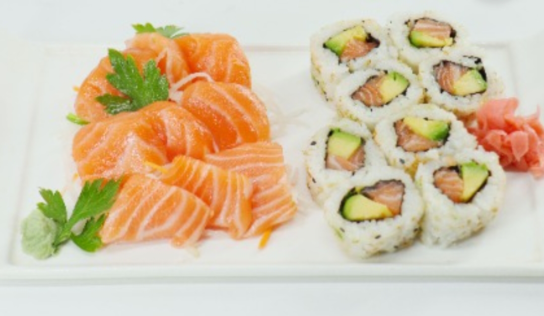 menu 35-8california saumon avocat,9 sashimi saumon 