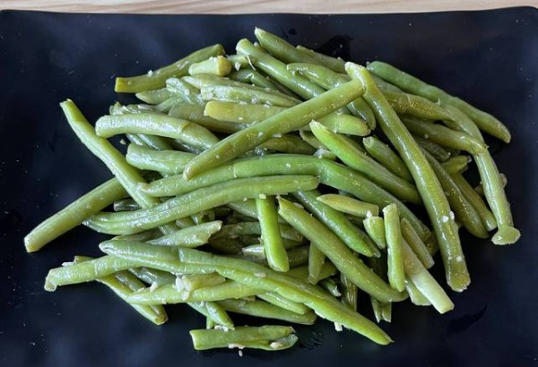 Haricot vert au beurre & ail
