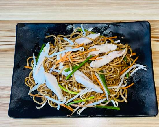 Nouilles sautées au poulet