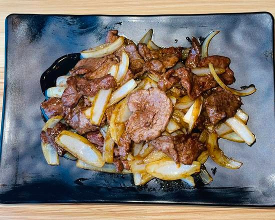 Boeuf aux oignons