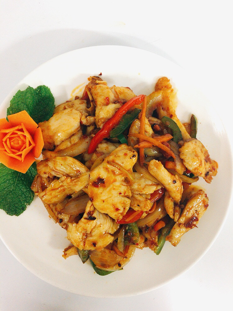47.Poulet à la sauce piquante