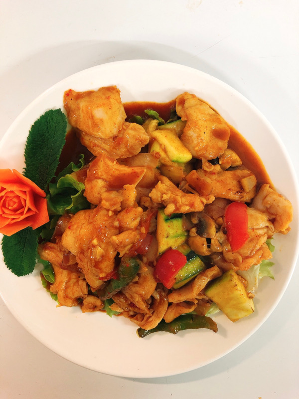 45.Poulet au saté