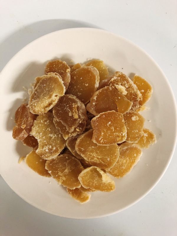 Gingembre conﬁt
