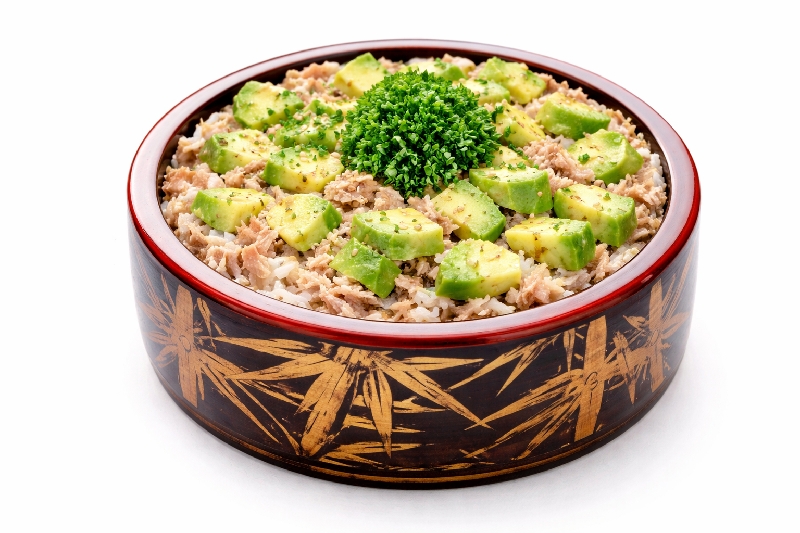 CC8 Chirashi Thon cuit avocat