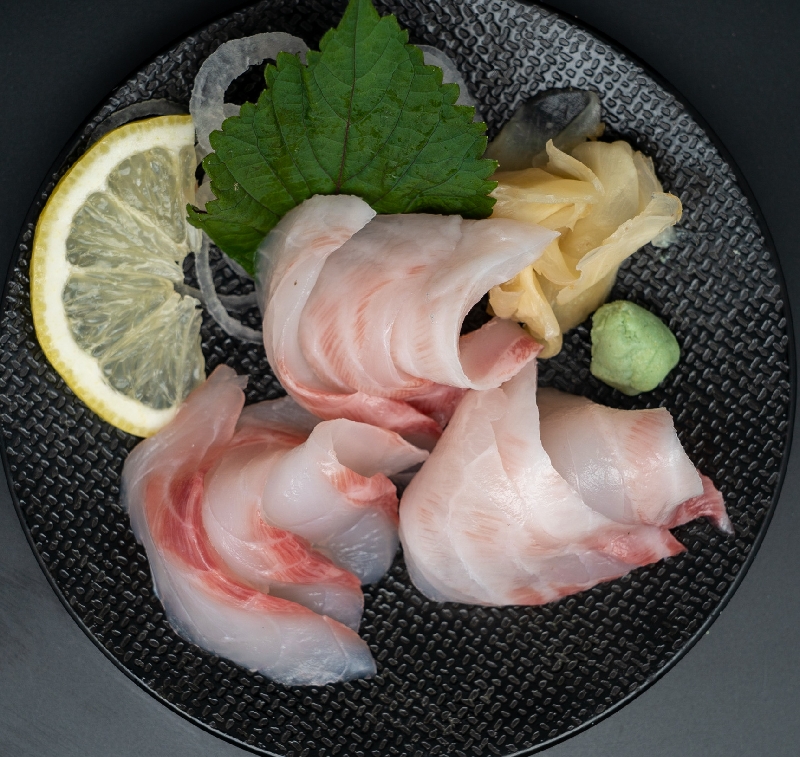 Tai sashimi
