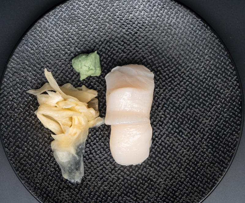 Hotate sushi