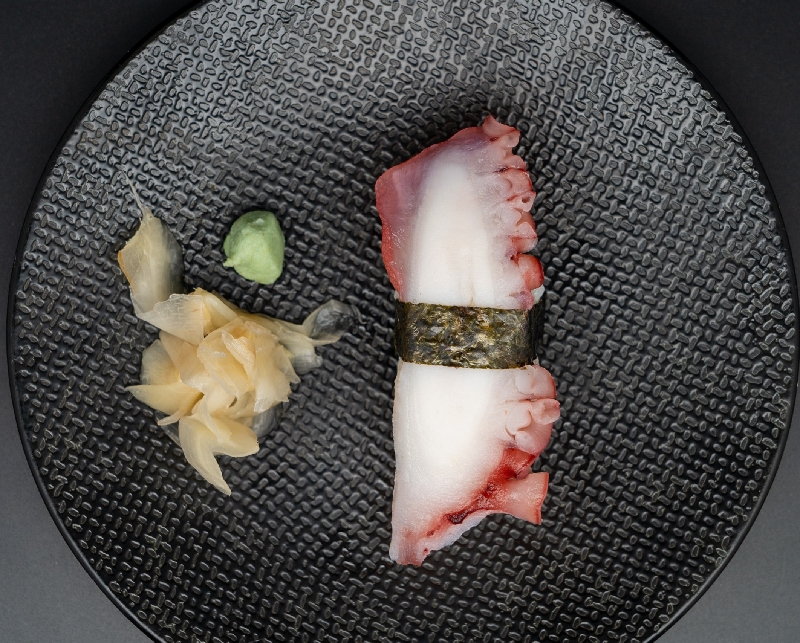 Tako sushi