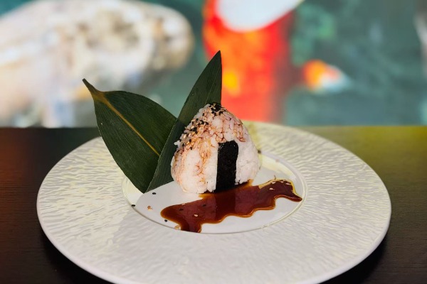 264.ONIGIRI TONNO COTTO
