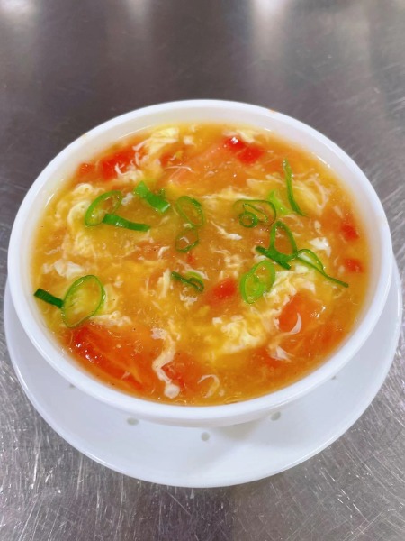 E22. 西红柿蛋汤. Soupe aux tomate et aux oeufs