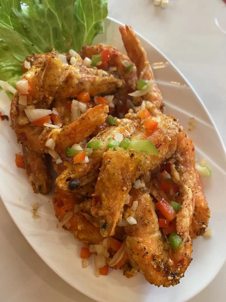 P16. 椒盐虾. Crevettes au sel et au poivre