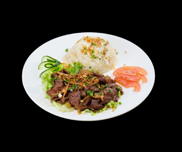 F4. 洋葱牛肉蛋炒饭. Riz sauté aux oeufs avec boeuf aux oignons
