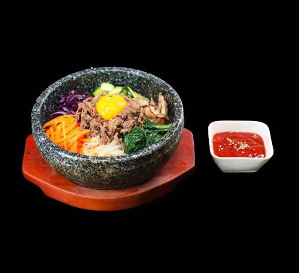 FB1. 韩式石锅牛肉. Bibimbap au boeuf