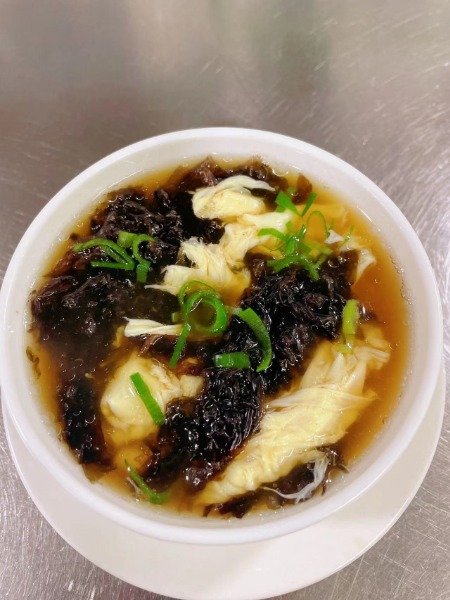 E20. 蛋花紫菜汤. Soupe à l'algue et aux oeufs