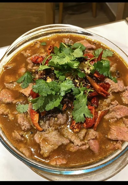 P14. 水煮牛肉. Boeuf cuit dans bouillon piquant (2 personnes)