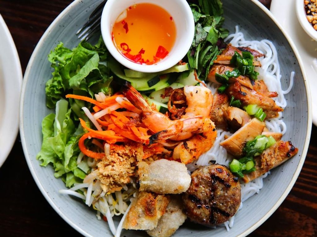 B3. 虾 Bo Bun Crevettes