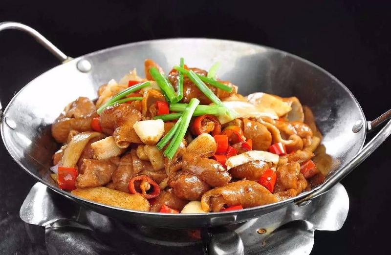 S16.干锅肥肠 Tripes de porc du chef sautés au wok