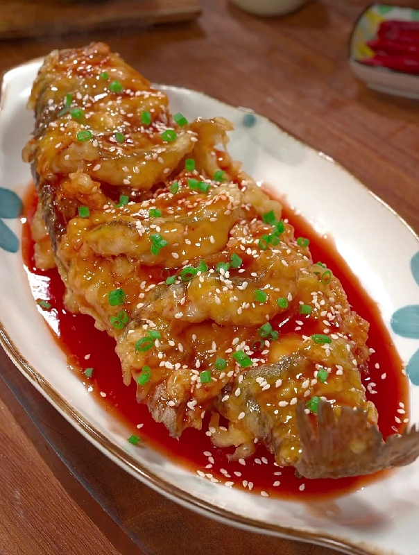 S8C. 糖醋鱼 Bar à la sauce aigre douce