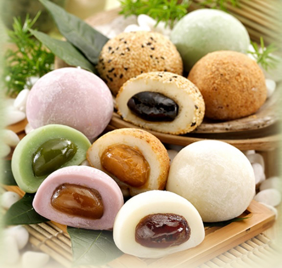 D4. Mochi glacé (2pieces: vanille, matcha, mangue, chocolat, sésames noires, lychee, fruit de passion) 雪米糍