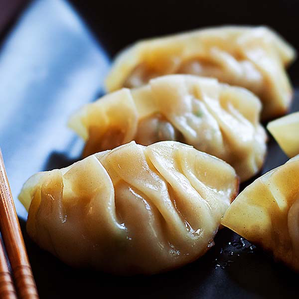 E1 煎饺 Raviolis au poulet 10 pièces