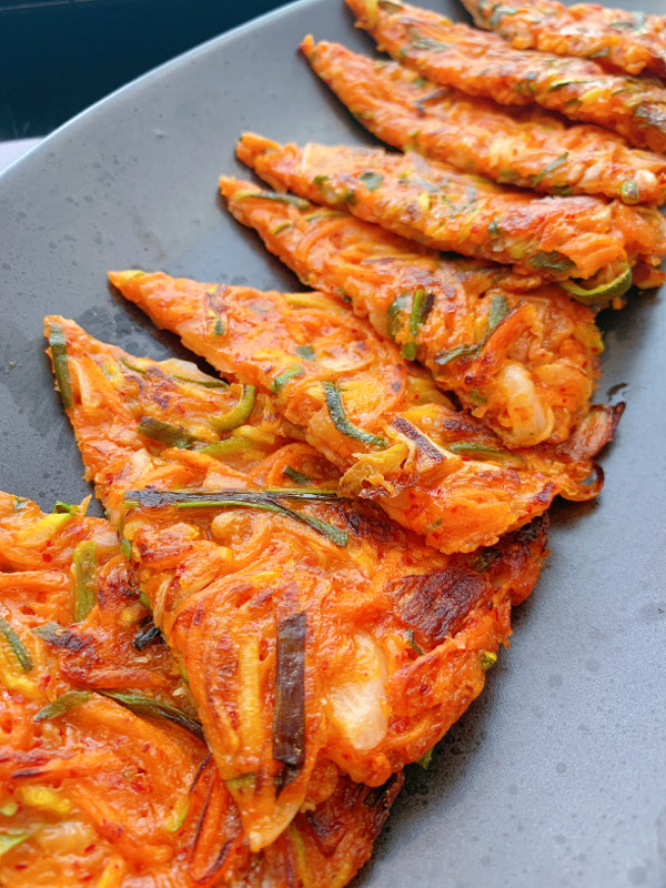 E4 泡菜饼 Galette aux kimchi 