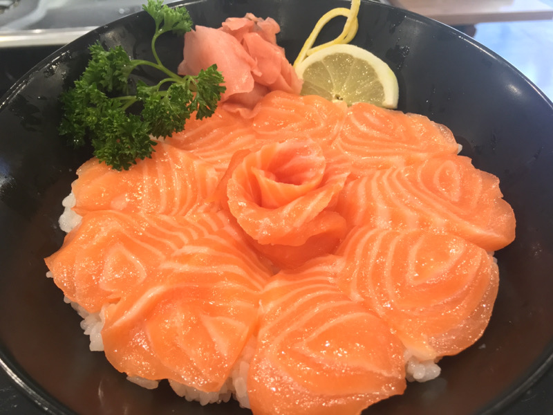 Menu 13. Chirashi Saumon