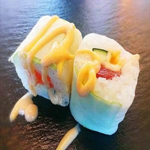S5. Spring roll maki con salmone e salsa spicy