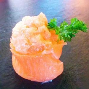 B2. Bigne salmone