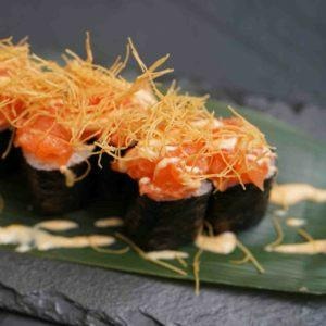 H4. Hossomaki salmone spicy