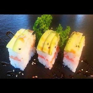 O2. Oshisushi avocado e salmone