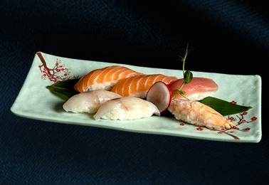57. Mini sushi