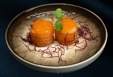 30. Gunkan tobiko