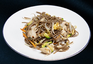 150. Yaki soba pollo