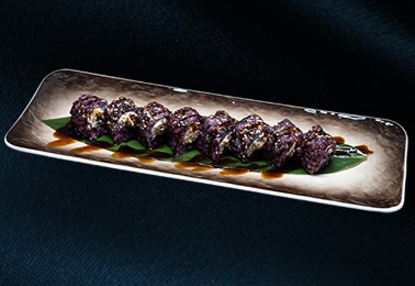 128. Uramaki black miura