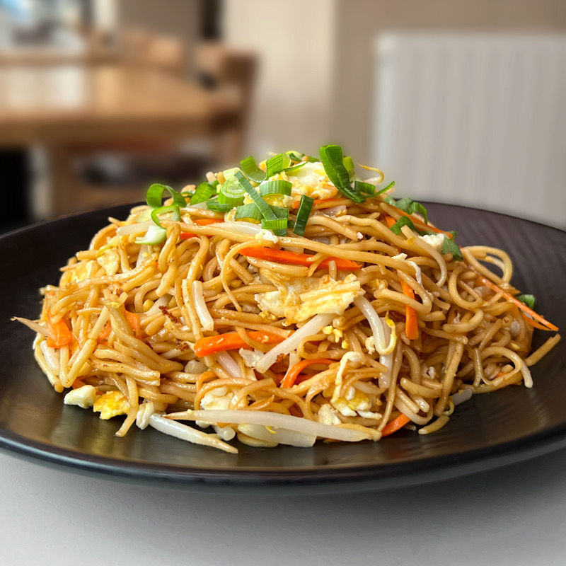 Vegetable noodles stir-fry