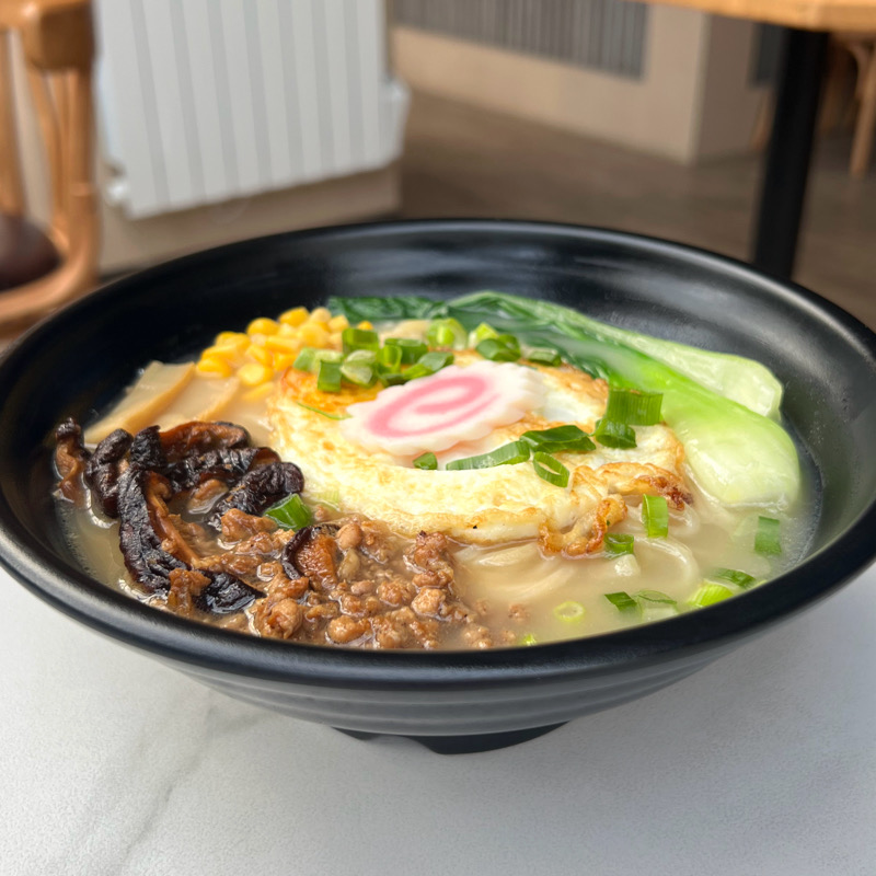 Minced pork and shitake noodle soup