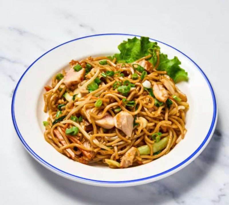 Nouilles sautées au poulet
