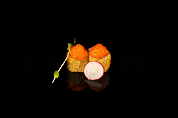 H12. HOSOMAKI SPICY SALMON 3pcs