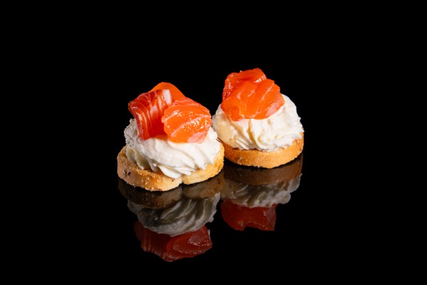 A16. Bruschetta philadelphia 2pz