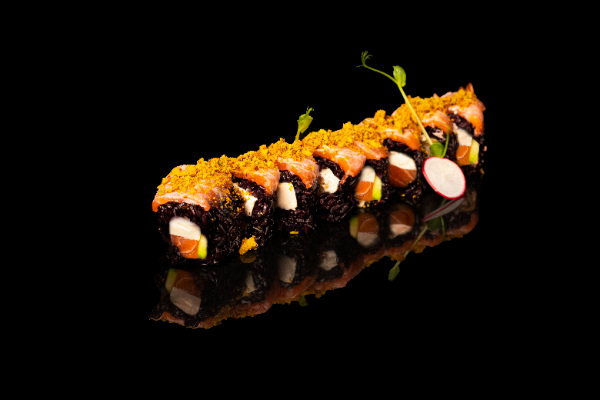 U35. BLACK SAKE PISTACHIO 4 PCS